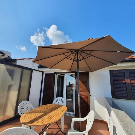 Apartment With Terace And Sea View Marica Krk Town Dış mekan fotoğraf