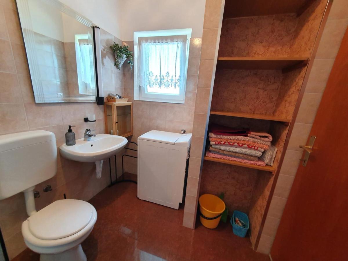 Apartment With Terace And Sea View Marica Krk Town Dış mekan fotoğraf